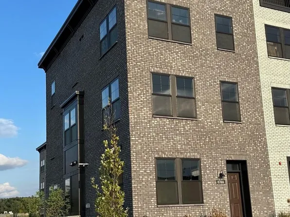 870 A Mount Curve Blvd, Saint Paul, MN 55116