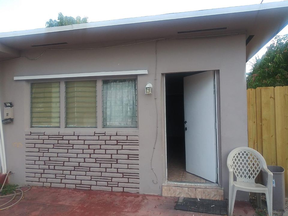 1st image of 1640 NE 125th St #B