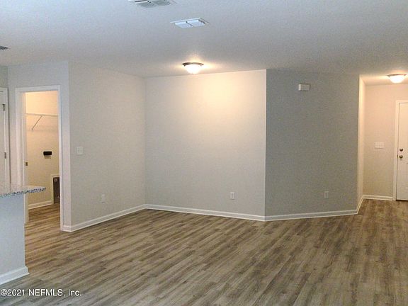 4th image of 8239 Arnot St