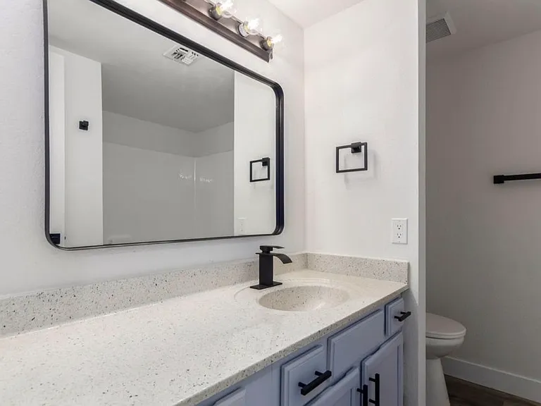 4172 E Wayland Rd — Photo 26