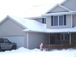 2nd image of 160-162 E River Dr