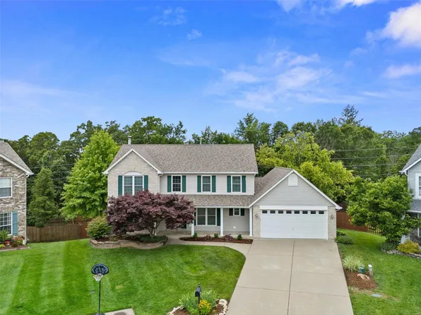 1462 Sunview Dr, O'Fallon, MO 63366