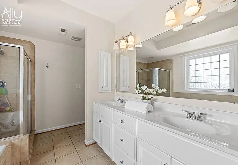 362 Grayrock Dr — Photo 32
