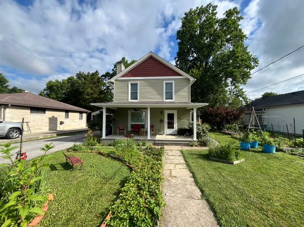 403 Center St