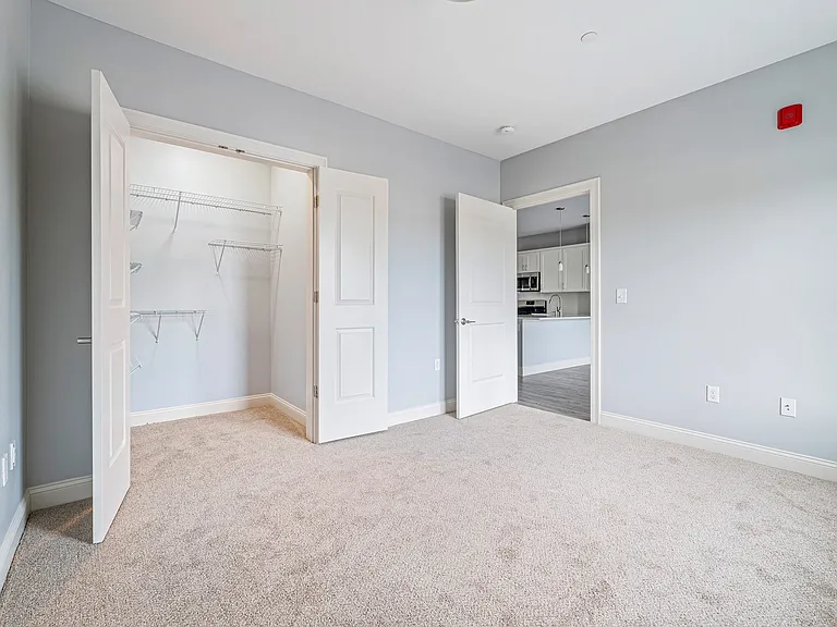 Four Winds Apartments — Photo 31