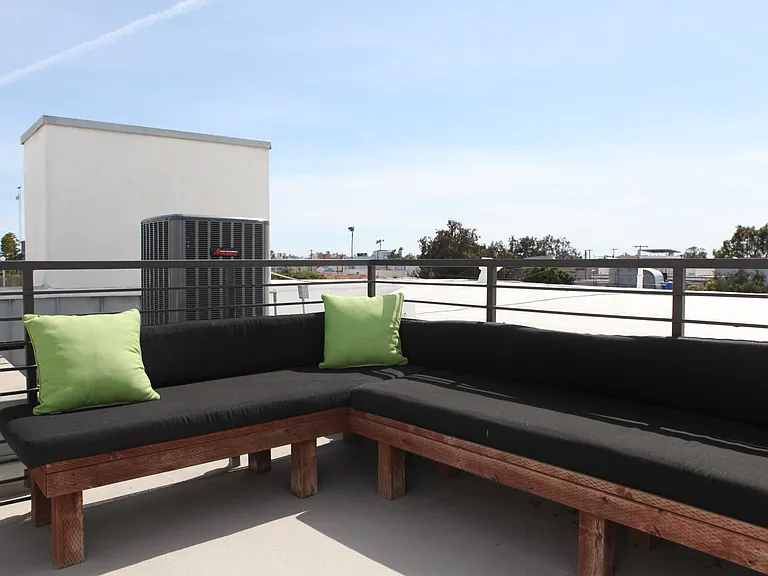 700 Main St #25 — Photo 12