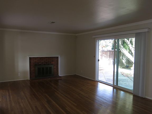 2nd image of 2058 Hoover Dr