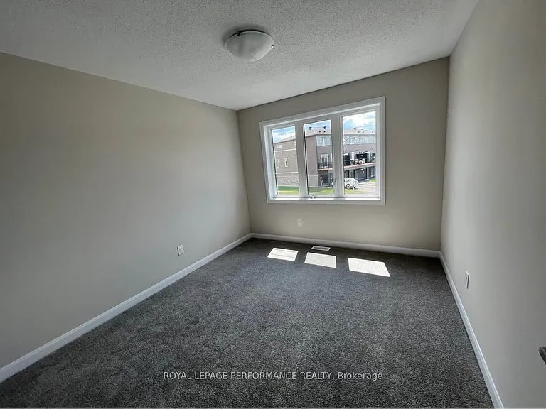 33 Watchim St — Photo 5