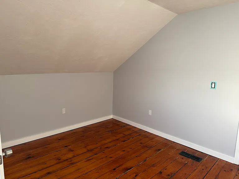 39 Northey St #B — Photo 10