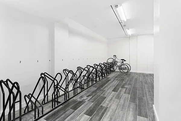 Rented by Zjama Realty Corp | media 16