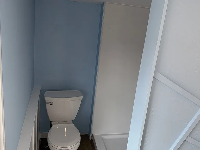 717 5th St #4 — Photo 3