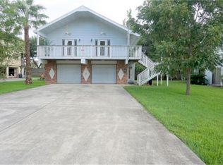1803 E Winn St, Kemah, TX 77565