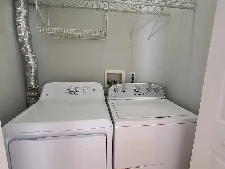 347 W 4th St #3 — Photo 26