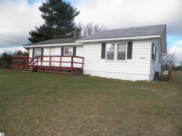 22124 Thirteen Mile Rd, Copemish, MI 49625