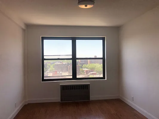 Sold by Winzone Realty Inc | media 4