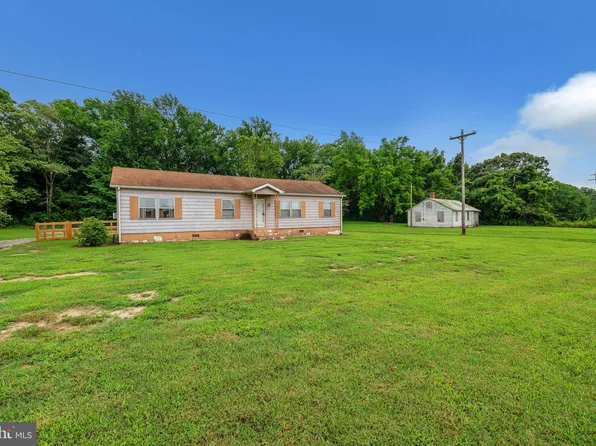 2483 Folly Neck Rd, Warsaw, VA 22572