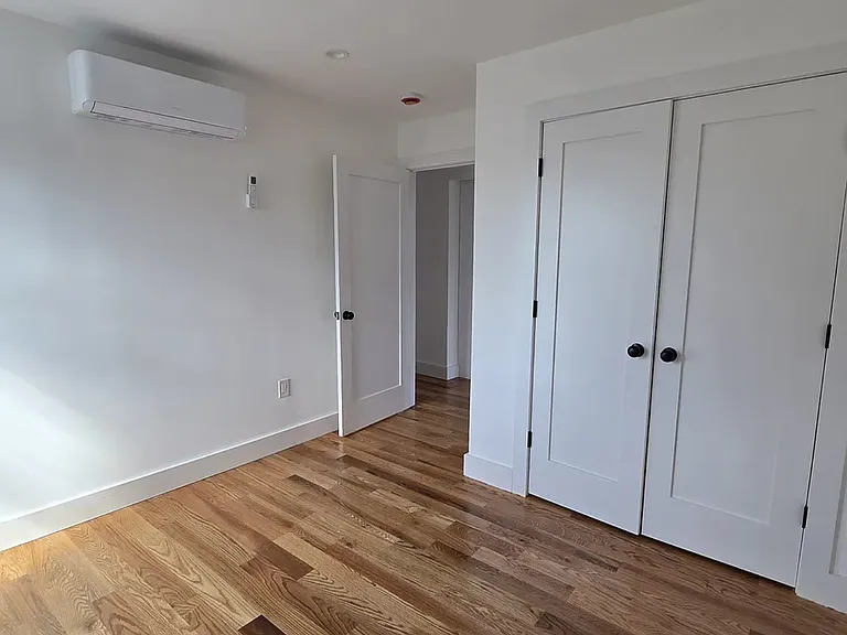 119 Rochelle St #2 — Photo 7
