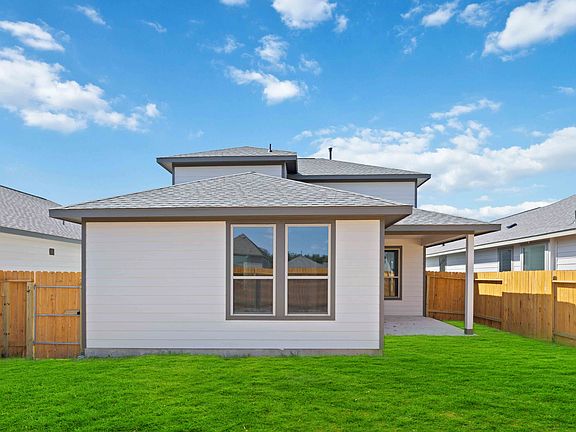 3rd image of 1027 Garden Sun Dr