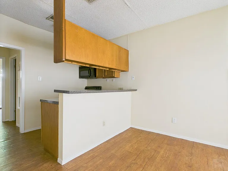2815 Rio Grande St #110 — Photo 3