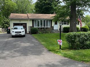 3 Maple Ln, Montgomery, NY 12549