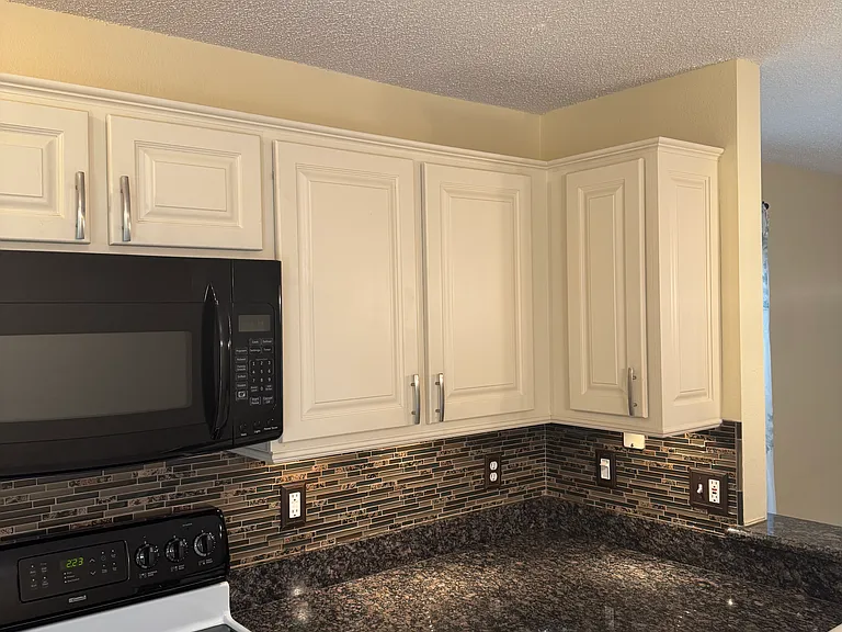 371 Augustine Ct — Photo 33