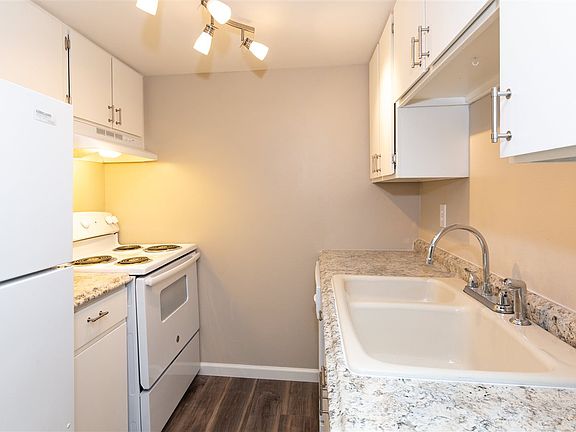 3rd image of 2121 E Upriver Dr APT 46