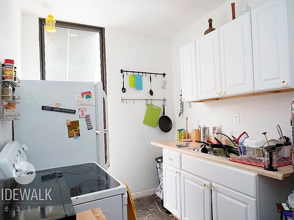 4th image of 821 Manhattan Ave Ste 4