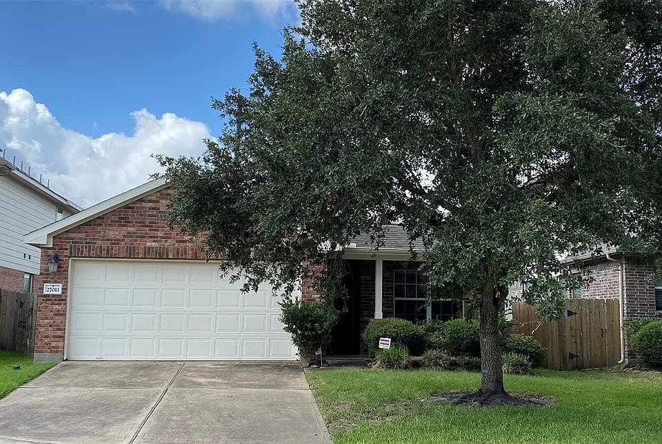 1st image of 27011 Coquina Dr