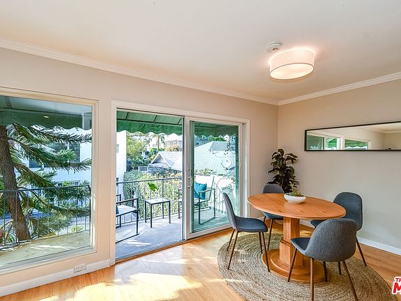 5th image of 1328 Havenhurst Dr APT 209