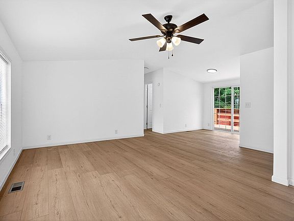 2nd image of 1437 Jefferson Rd
