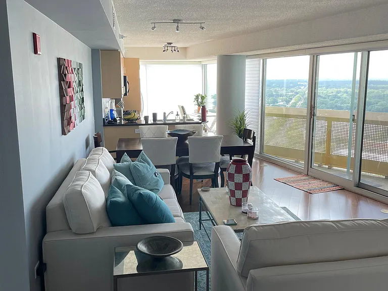 1720 Maple Ave #2560 — Photo 8