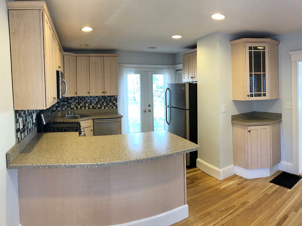 21 Edgemont Rd, Braintree, MA 02184 Zillow