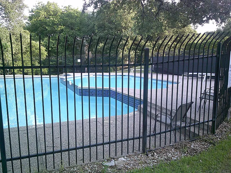 1015 E Yager Ln #186 — Photo 35