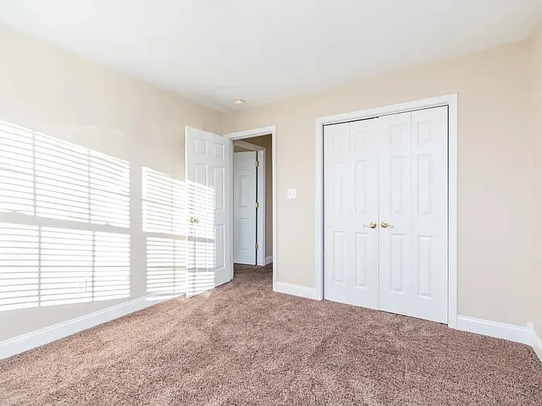 618 Hampton Way #A — Photo 17