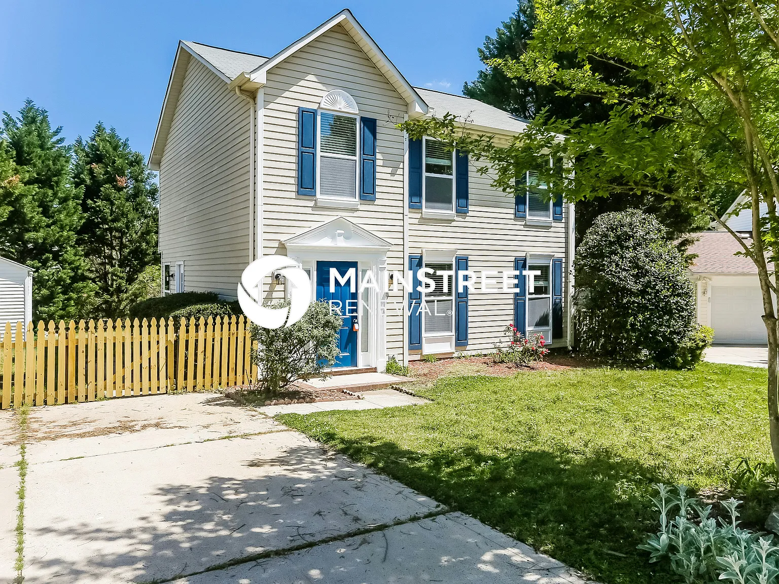 3406 Pondridge Ct — Photo 2