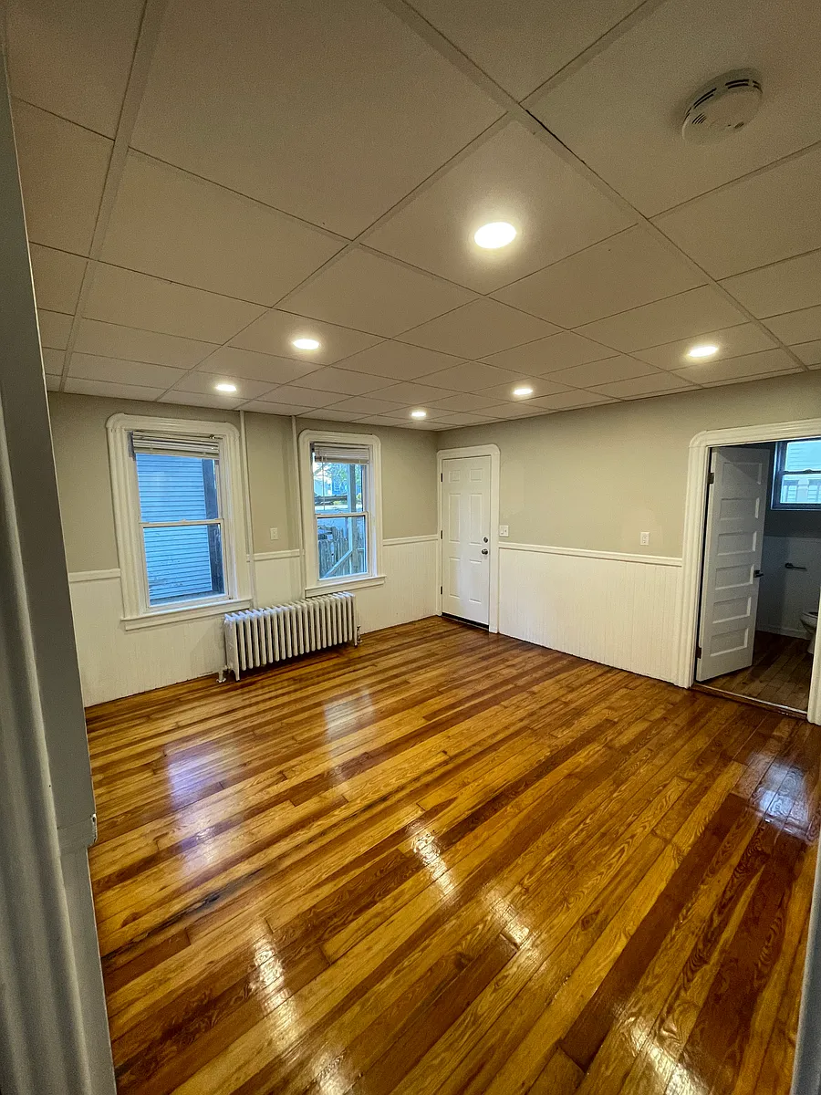 Building Photo - 517 Cottage St #1