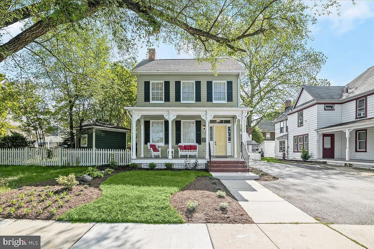 140 S Washington St photo 1