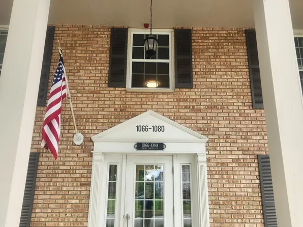 1066 Spring Garden Cir #66, Naperville, IL 60563