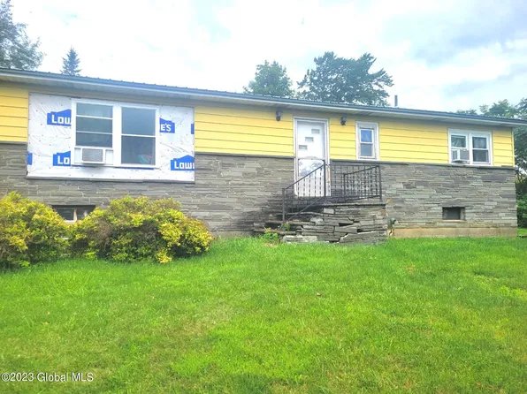 1367 Route 147, Galway, NY 12074