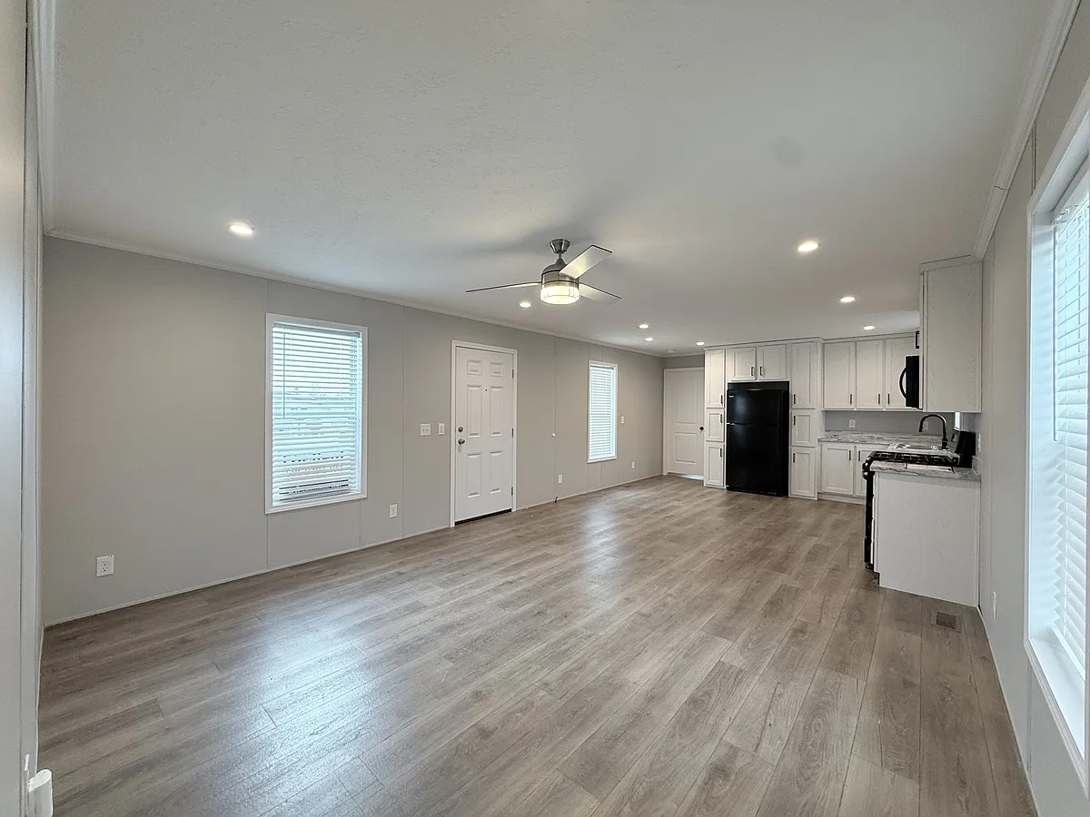 Building Photo - 29800 Guilford Cir #161