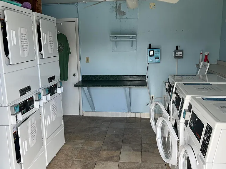190 E Olmstead Dr #B5 — Photo 17