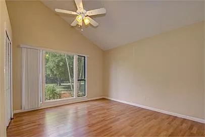 7431 Albany Rd — Photo 5
