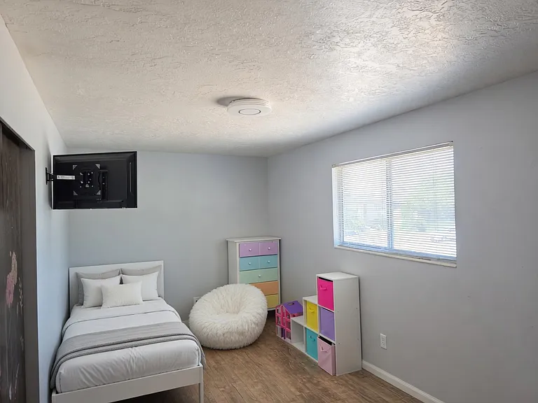 1381 W 1075 N — Photo 11