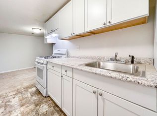 399 Walker St APT 12, Lowell, MA 01851