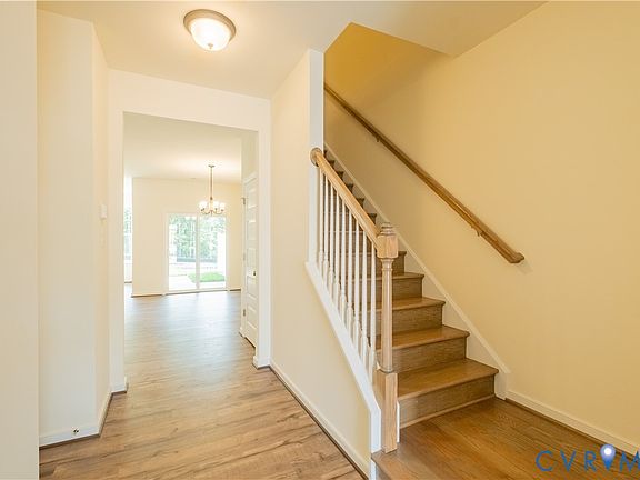 5th image of 18429 Palisades Ct