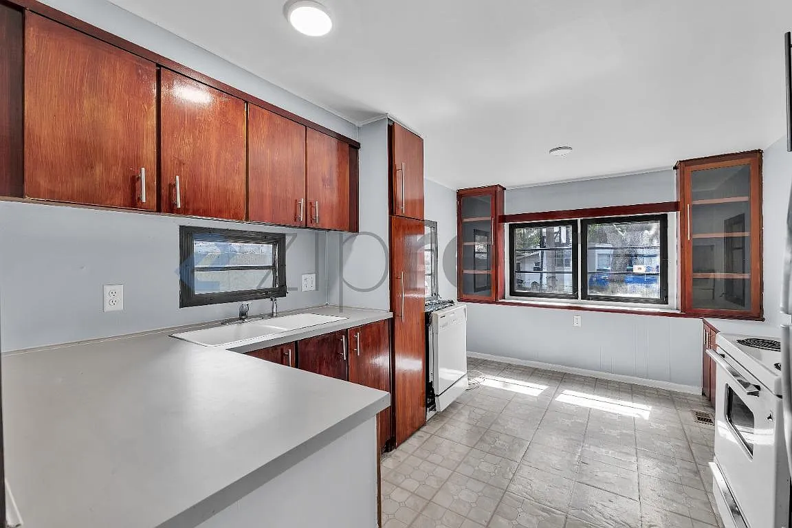 1 bed, 800 sqft, $1,150 — Photo 4
