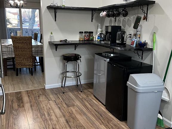 5th image of 5701 Cambridge CIRCLE #5