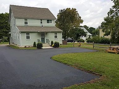 Back of house / driveway