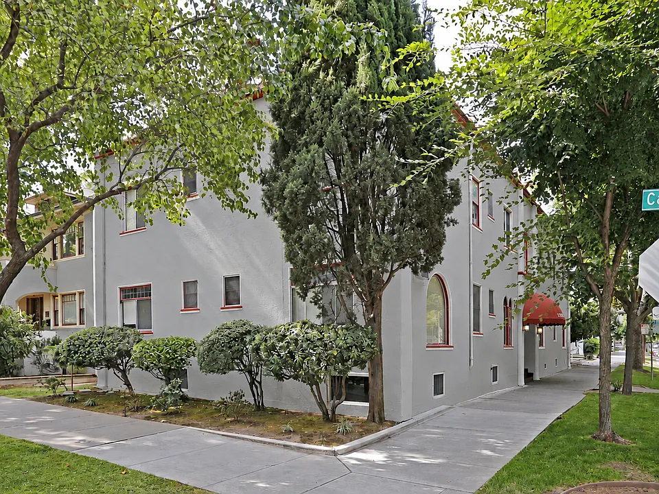 1305 24th Street