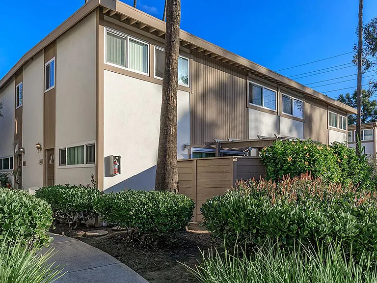 Sea Breeze Rental Townhomes — Photo 4